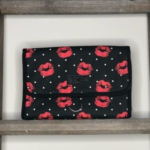 Lip Print Travel Case